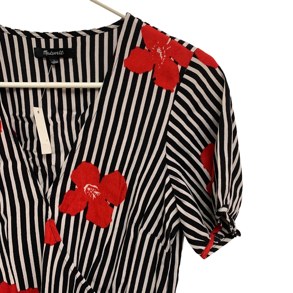 Madewell Candied Orchid Floral Wrap Dress Ruffle Hem Striped Size 2 NWT - Picture 4 of 11